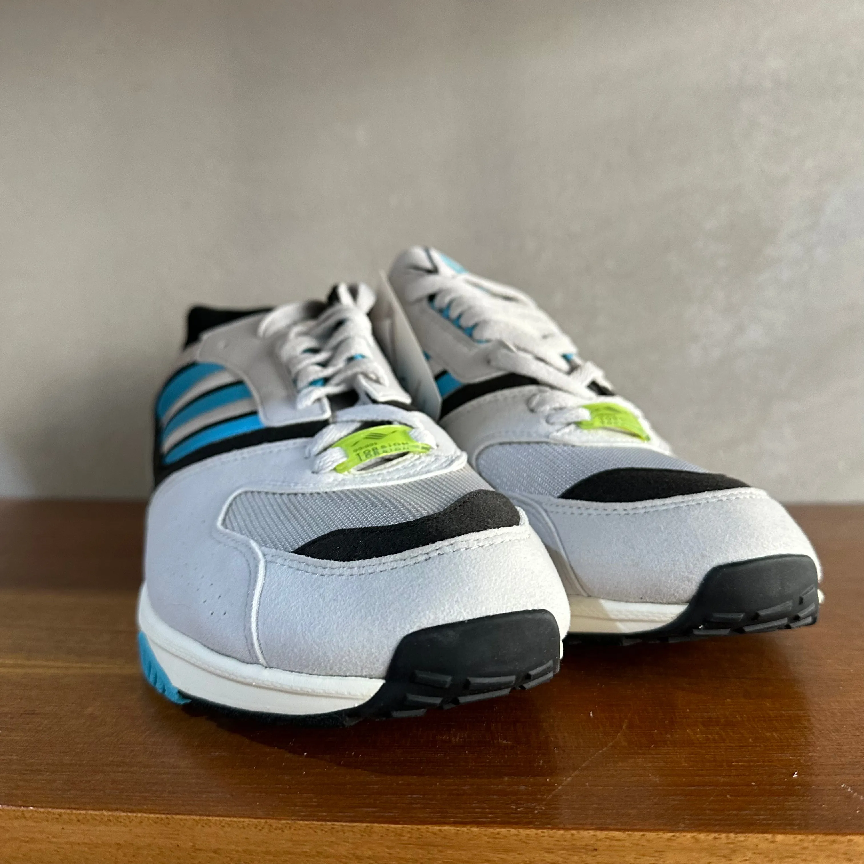 adidas Consortium ZX 4000 OG Trainers Grey / Cyan - uk 9