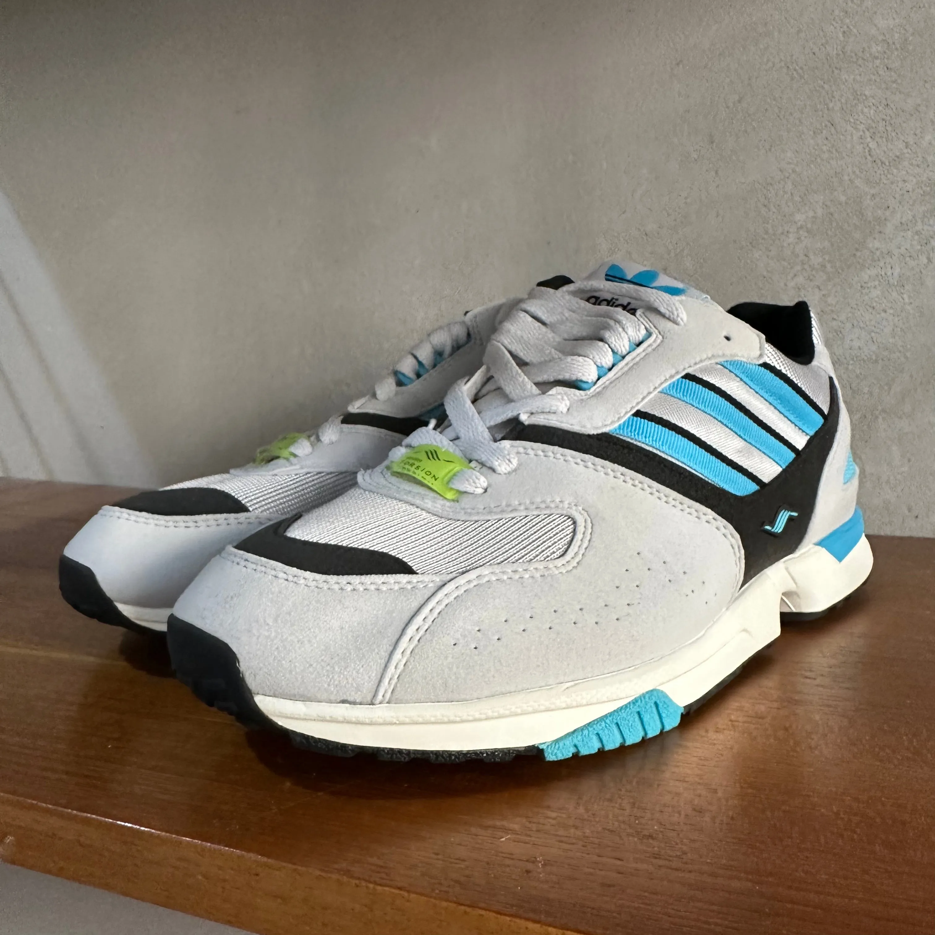 adidas Consortium ZX 4000 OG Trainers Grey / Cyan - uk 9