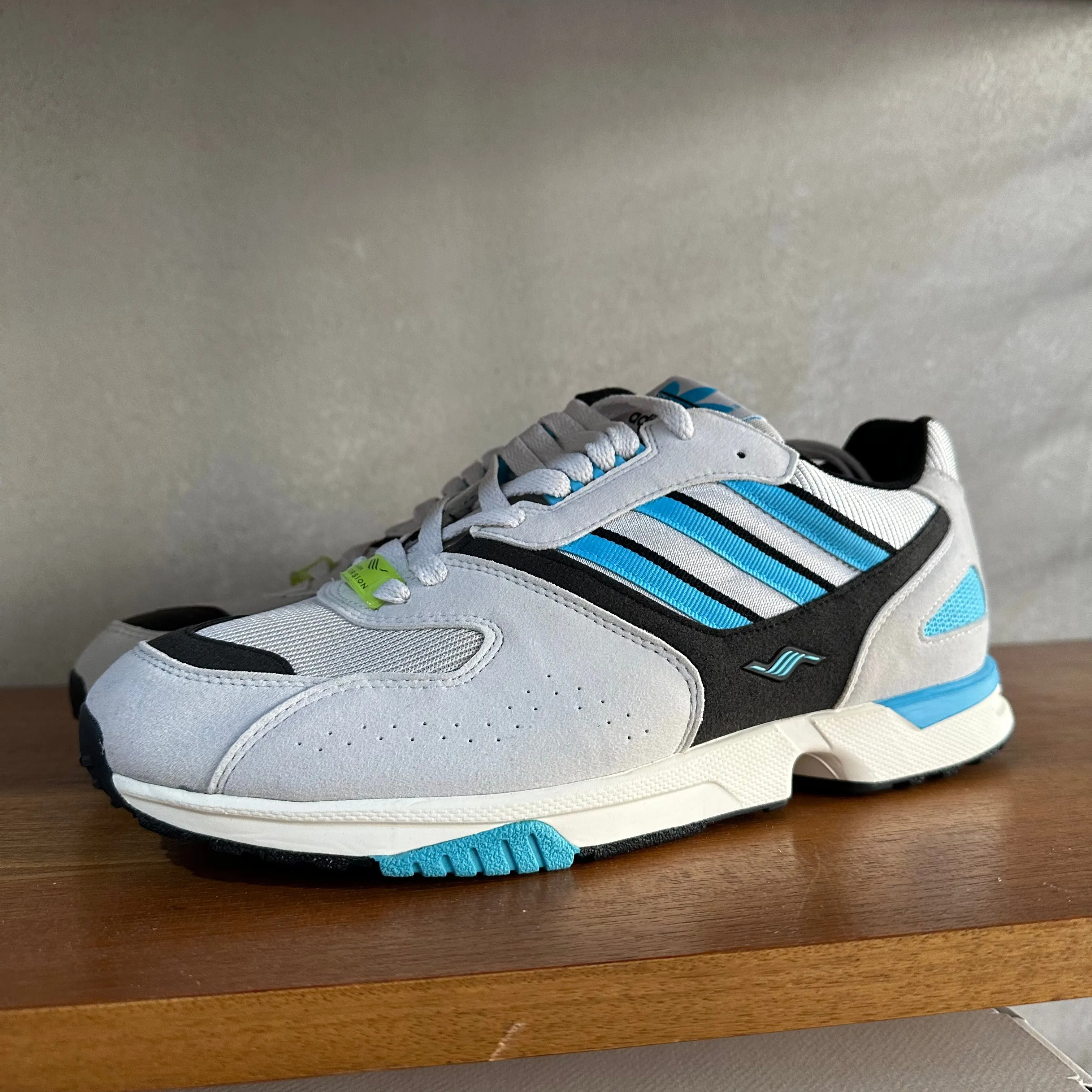 adidas Consortium ZX 4000 OG Trainers Grey / Cyan - uk 9