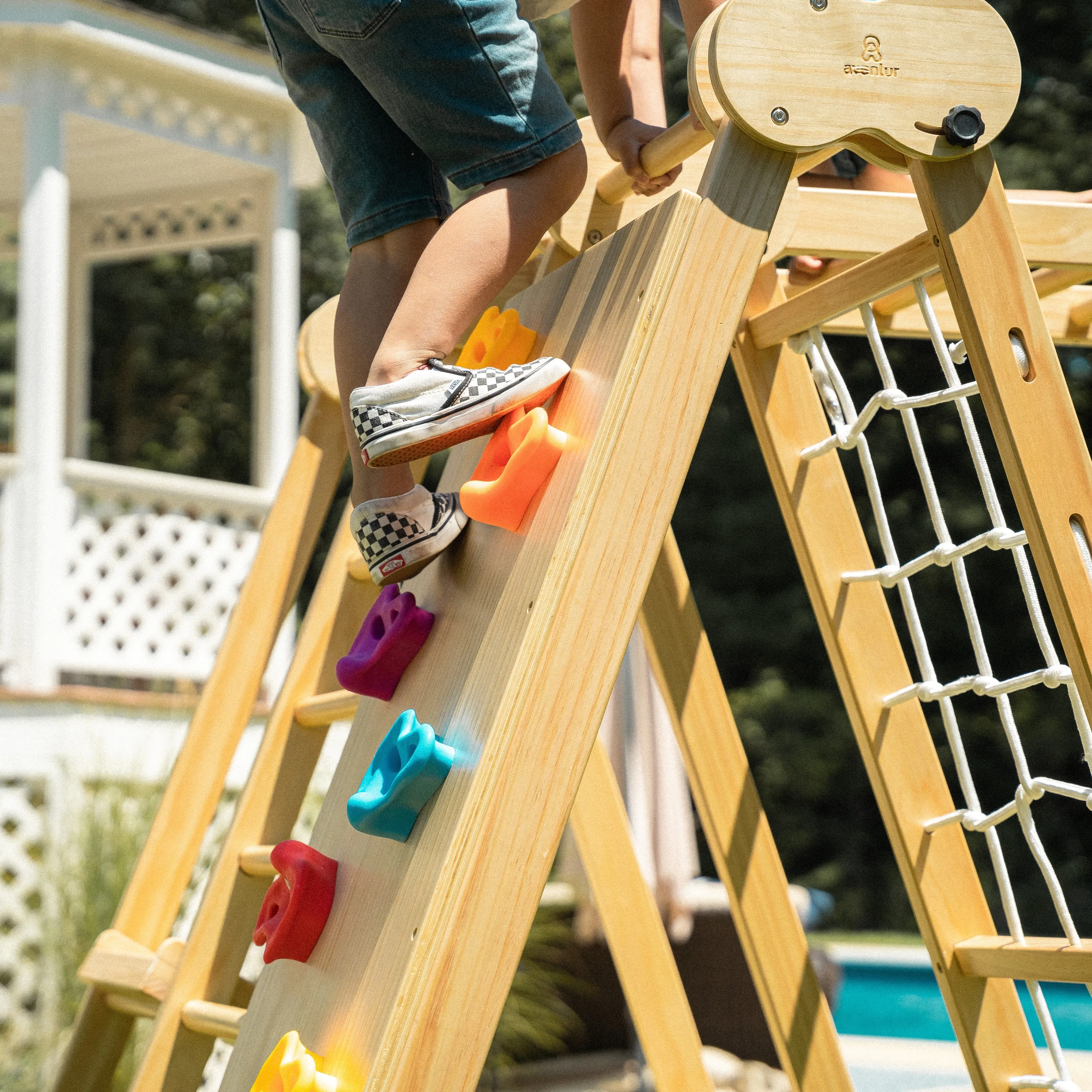 Avenlur Chestnut - 8-in-1 Indoor Jungle Gym for Toddlers