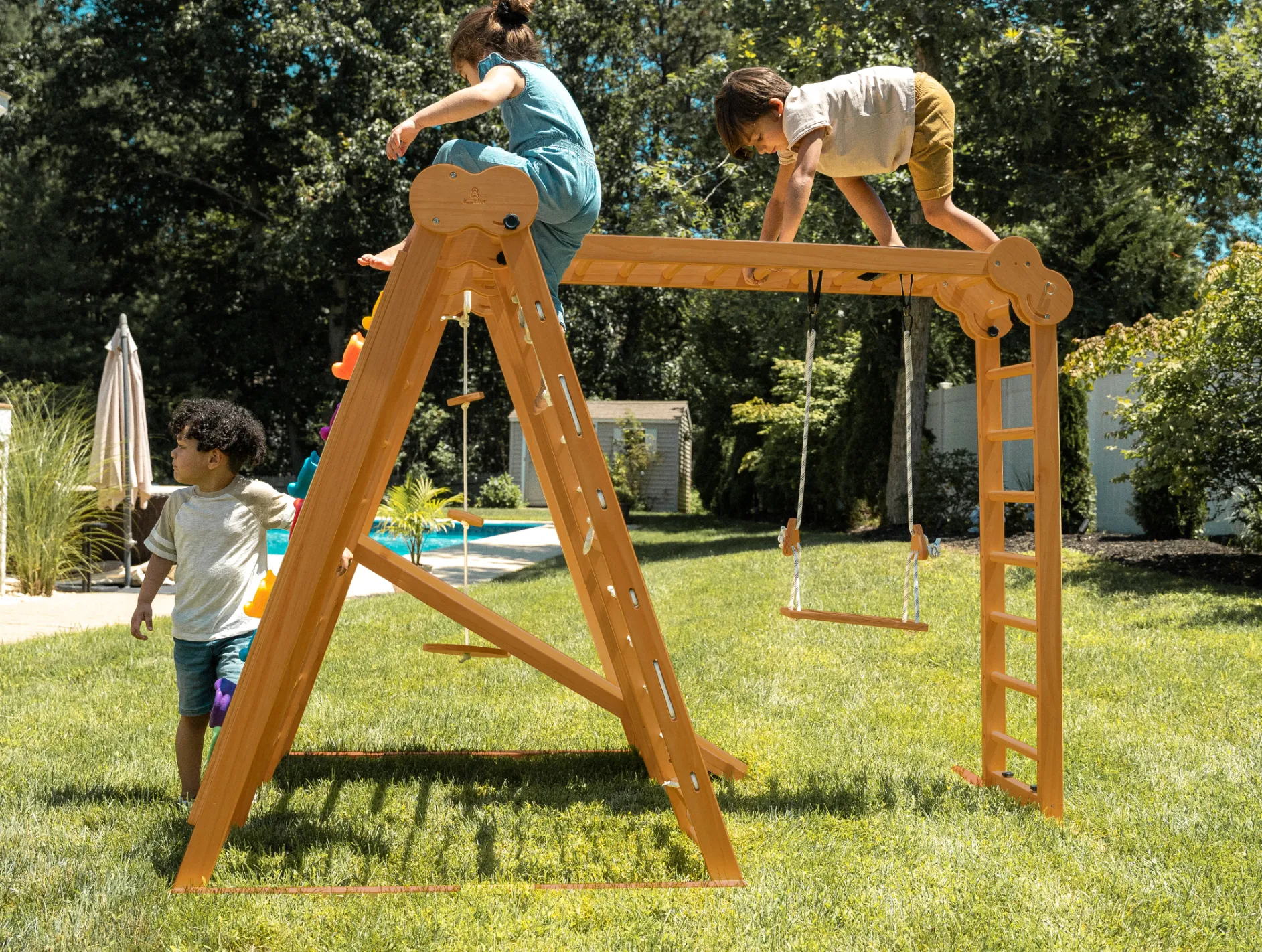 Avenlur Chestnut - 8-in-1 Indoor Jungle Gym for Toddlers