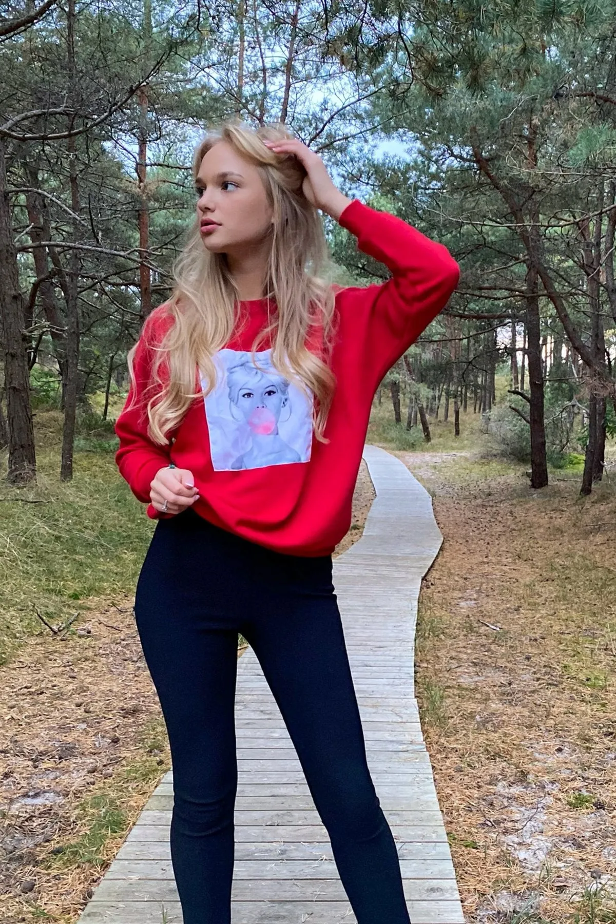 Bubble gum oversize sweatshirt two colours red, royal blue