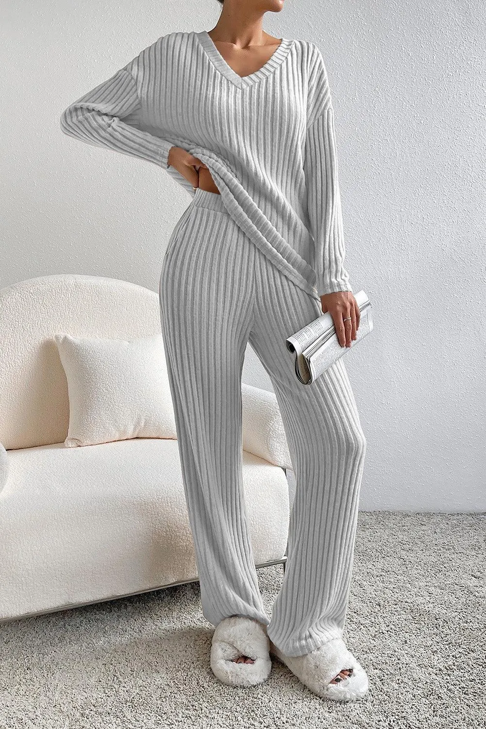 Cozy Light Grey V-Neck Ribbed Knit Lounge Set for Stylish Relaxation