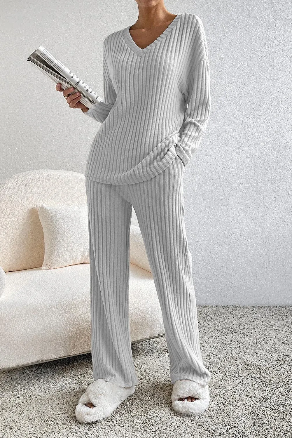 Cozy Light Grey V-Neck Ribbed Knit Lounge Set for Stylish Relaxation