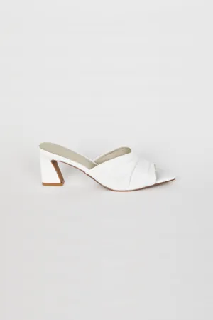 Intentionally Blank Fair Heels in White