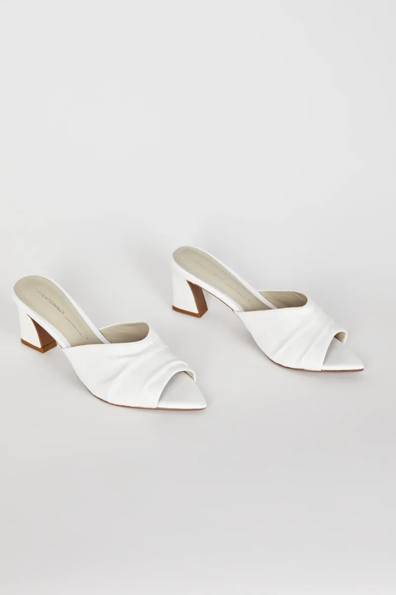 Intentionally Blank Fair Heels in White