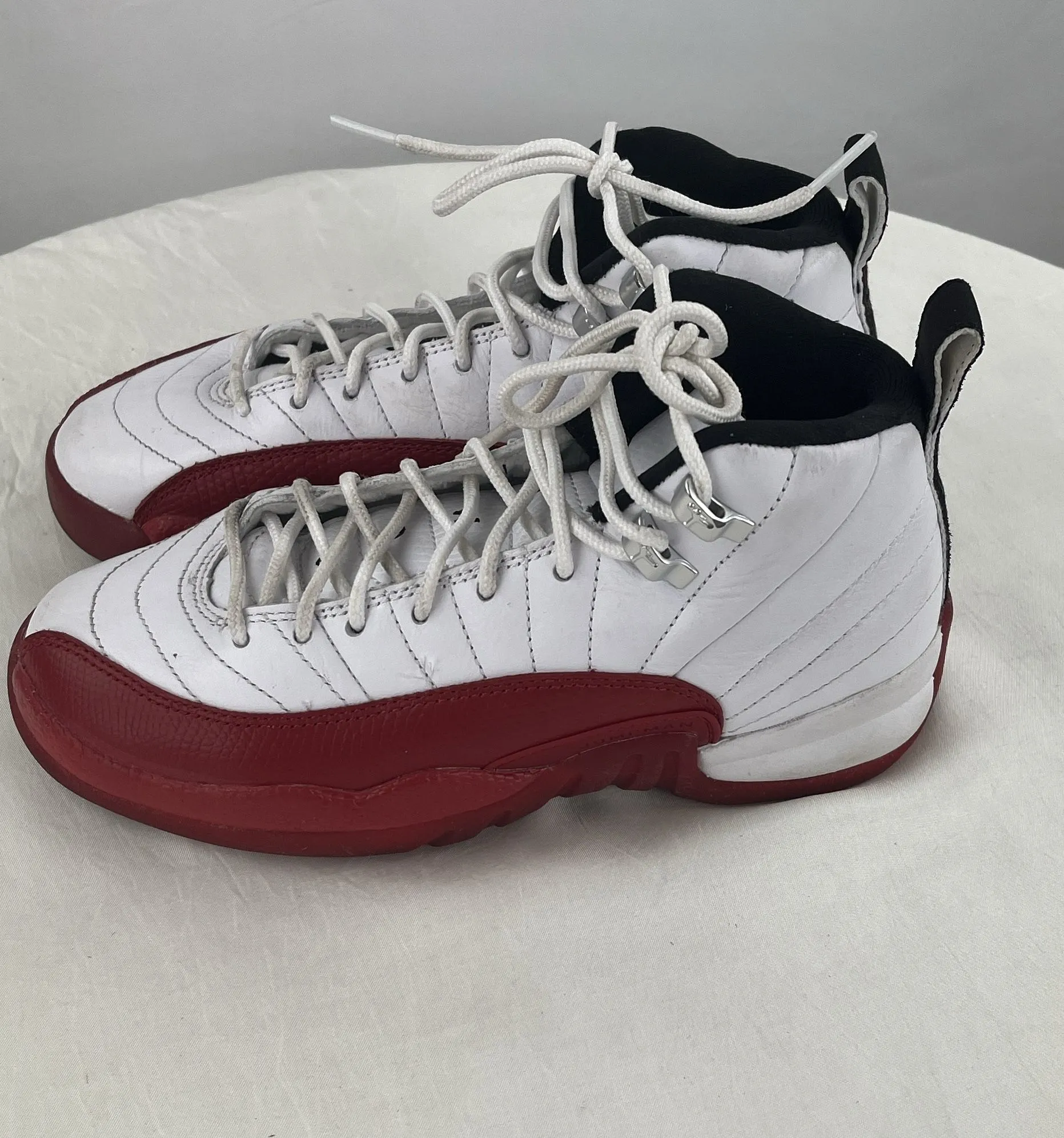 Jordan 12 Retro 2023 Mid Top White & Red Basketball Shoes Size 4Y