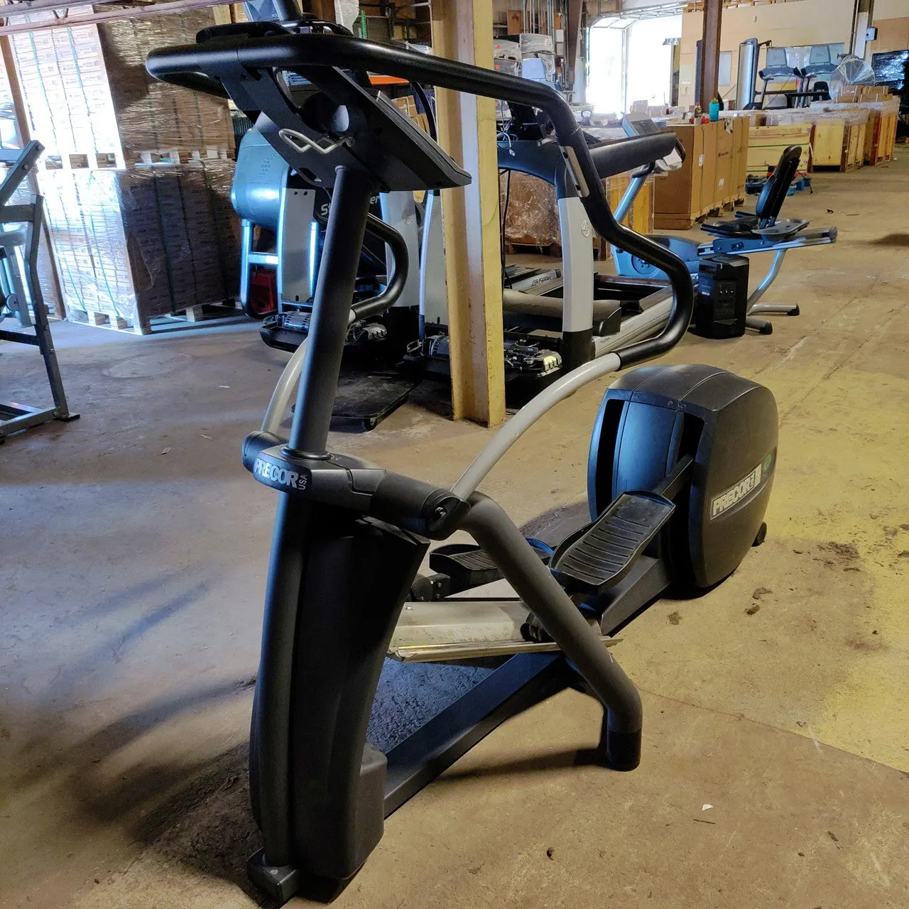 Precor Elliptical 546 Commercial Grade