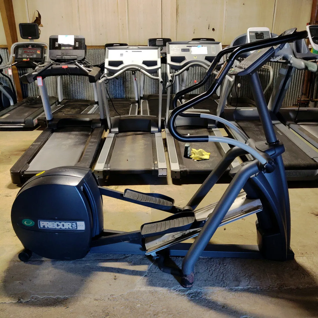 Precor Elliptical 546 Commercial Grade