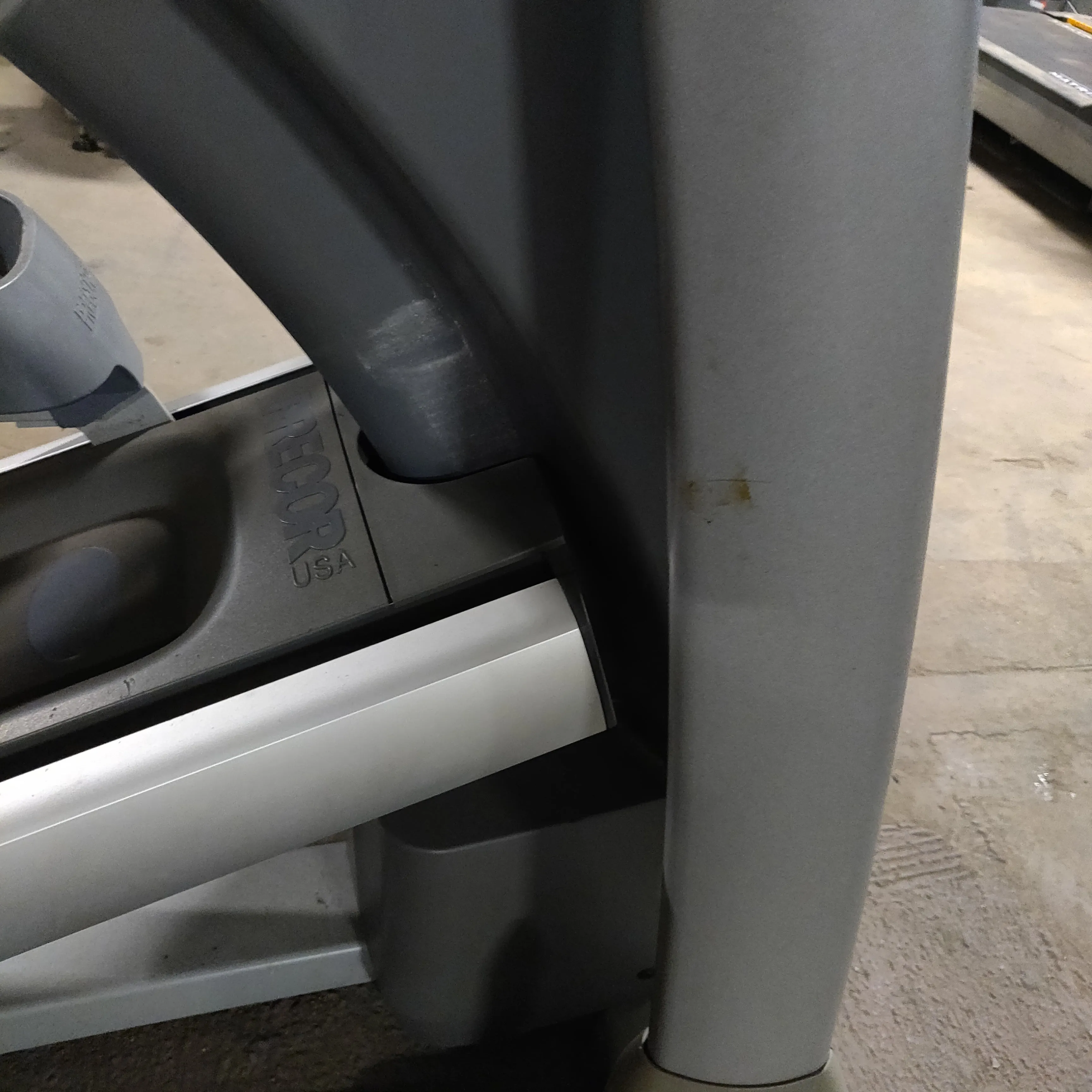 Precor Elliptical 546i Cardio