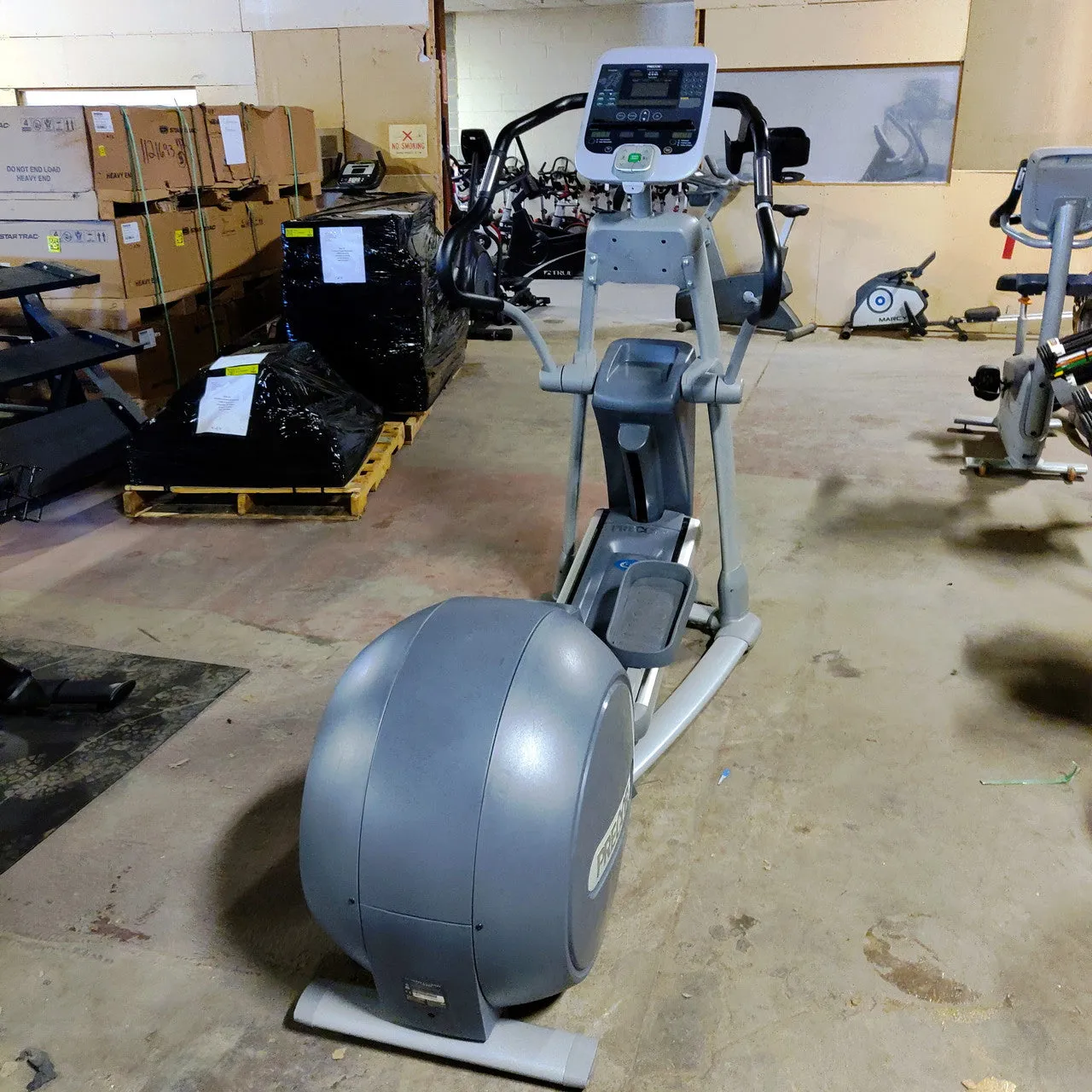 Precor Elliptical EFX 546i Commercial Grade