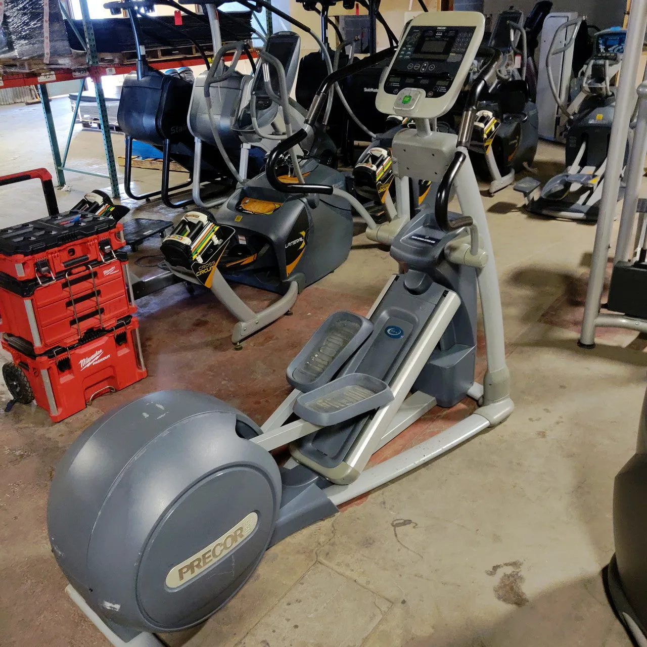 Precor Elliptical EFX 546i Commercial Grade