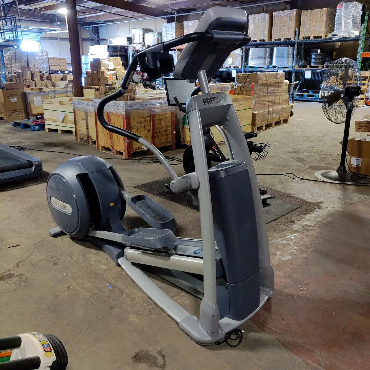 Precor Elliptical EFX 546i Commercial Grade