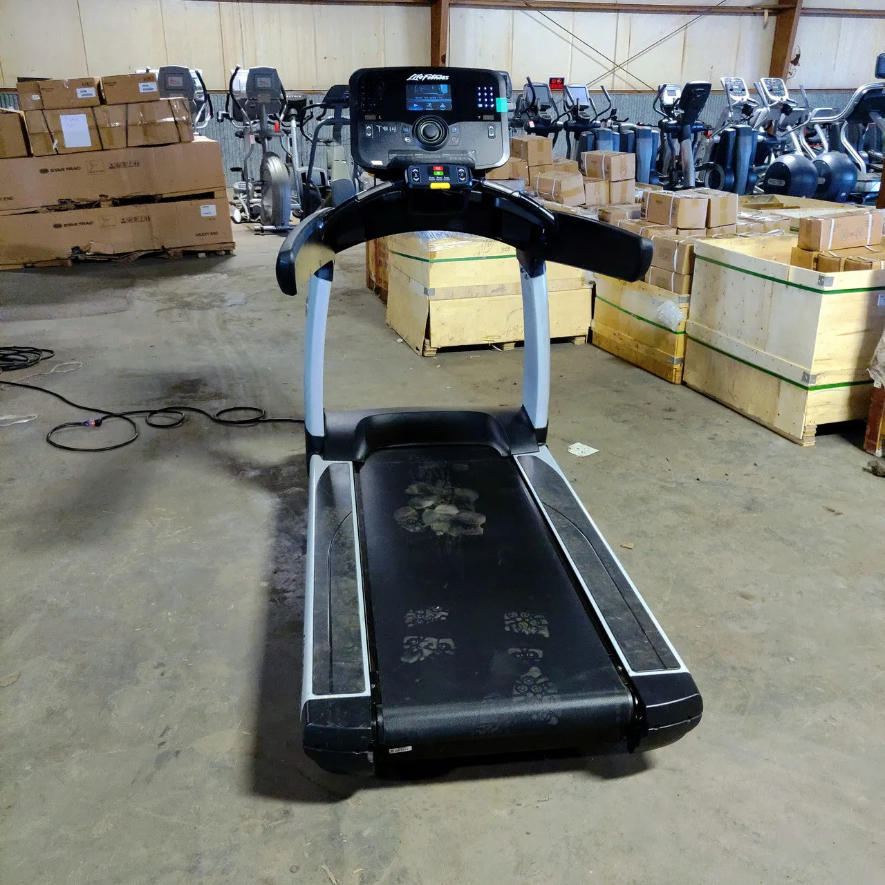 Refurbished Life Fitness 95T Explore Treadmill Commercial Grade for Cardio