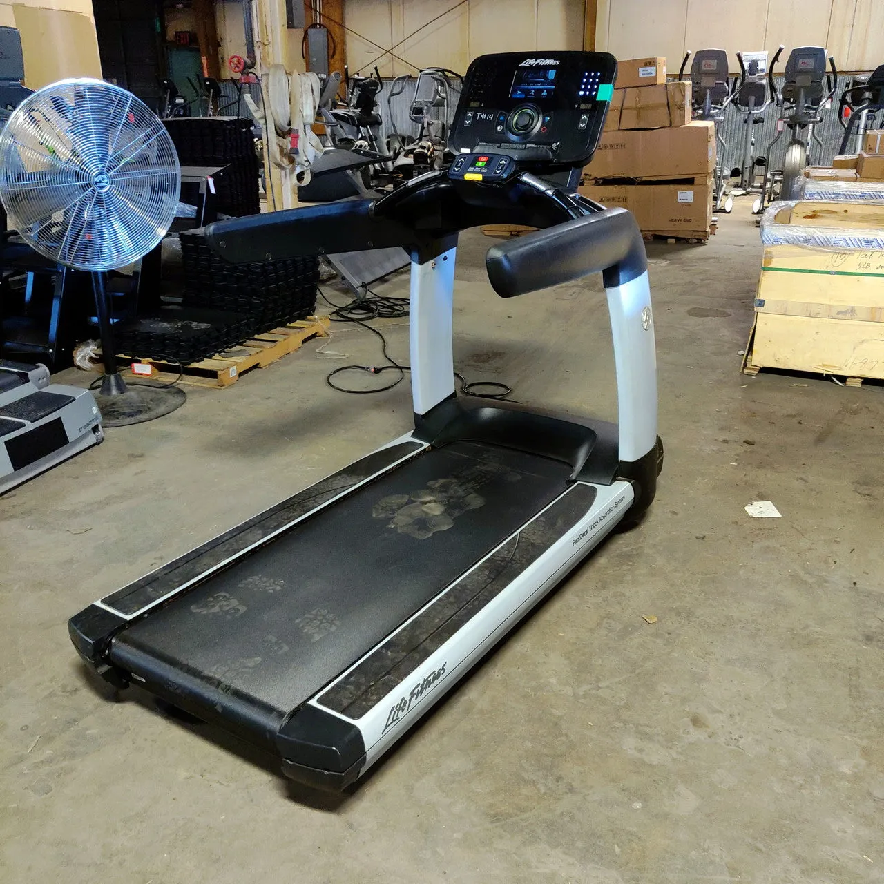 Refurbished Life Fitness 95T Explore Treadmill Commercial Grade for Cardio