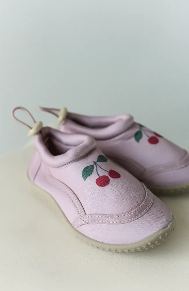 Sea Swim Shoes - Cherry