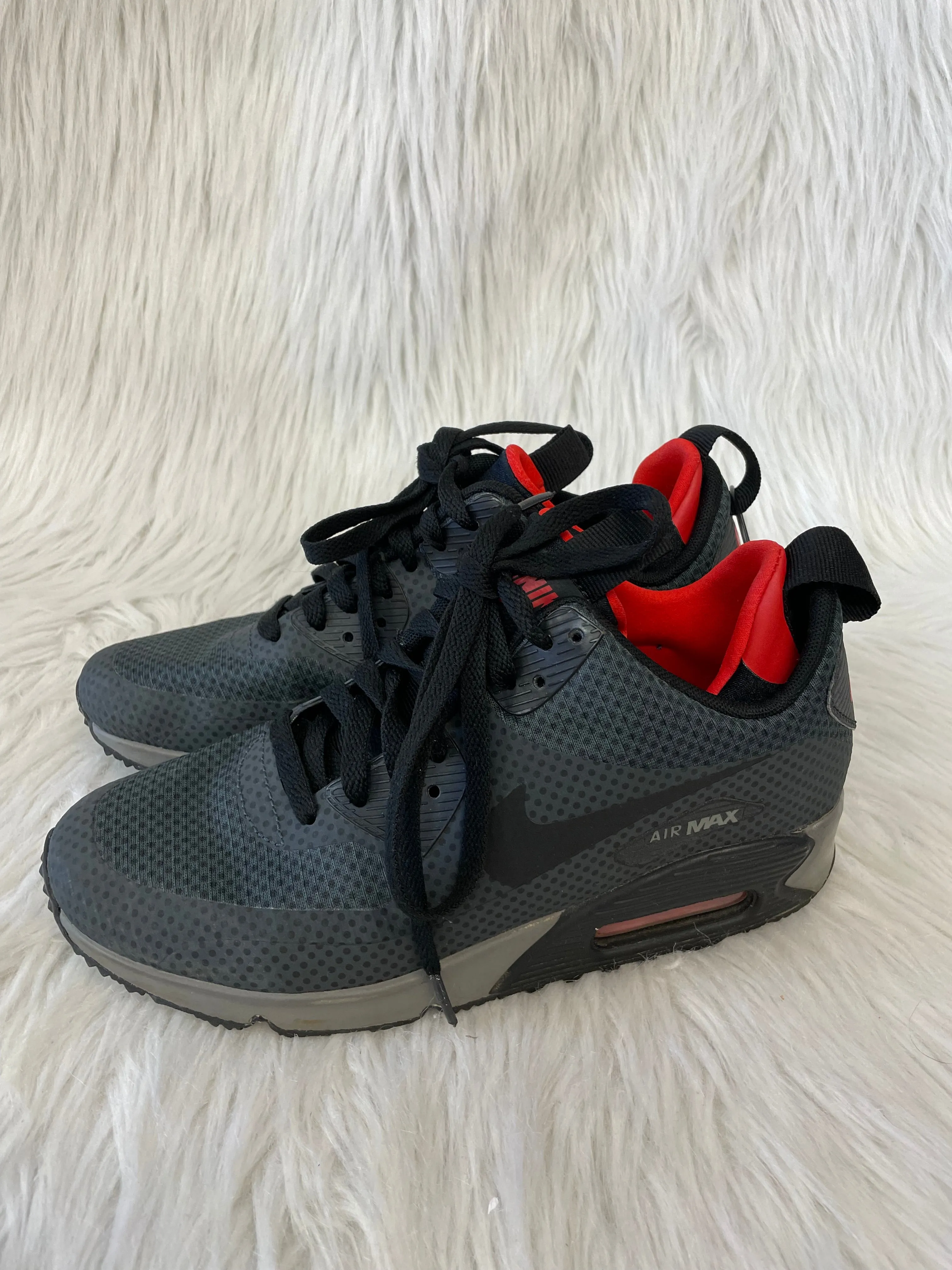 Shoes Athletic By Nike In Black & Red, Size: 7.5