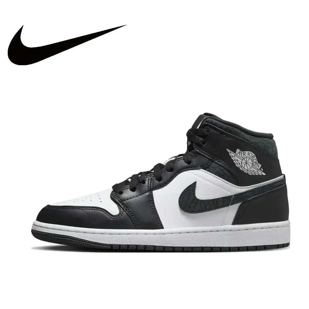 Stylish White Sneakers for Men Nike Air Jordan 1 Trainers Nike Air Jordan 1 Mens trainers Medium Cut Basketball Shoes White