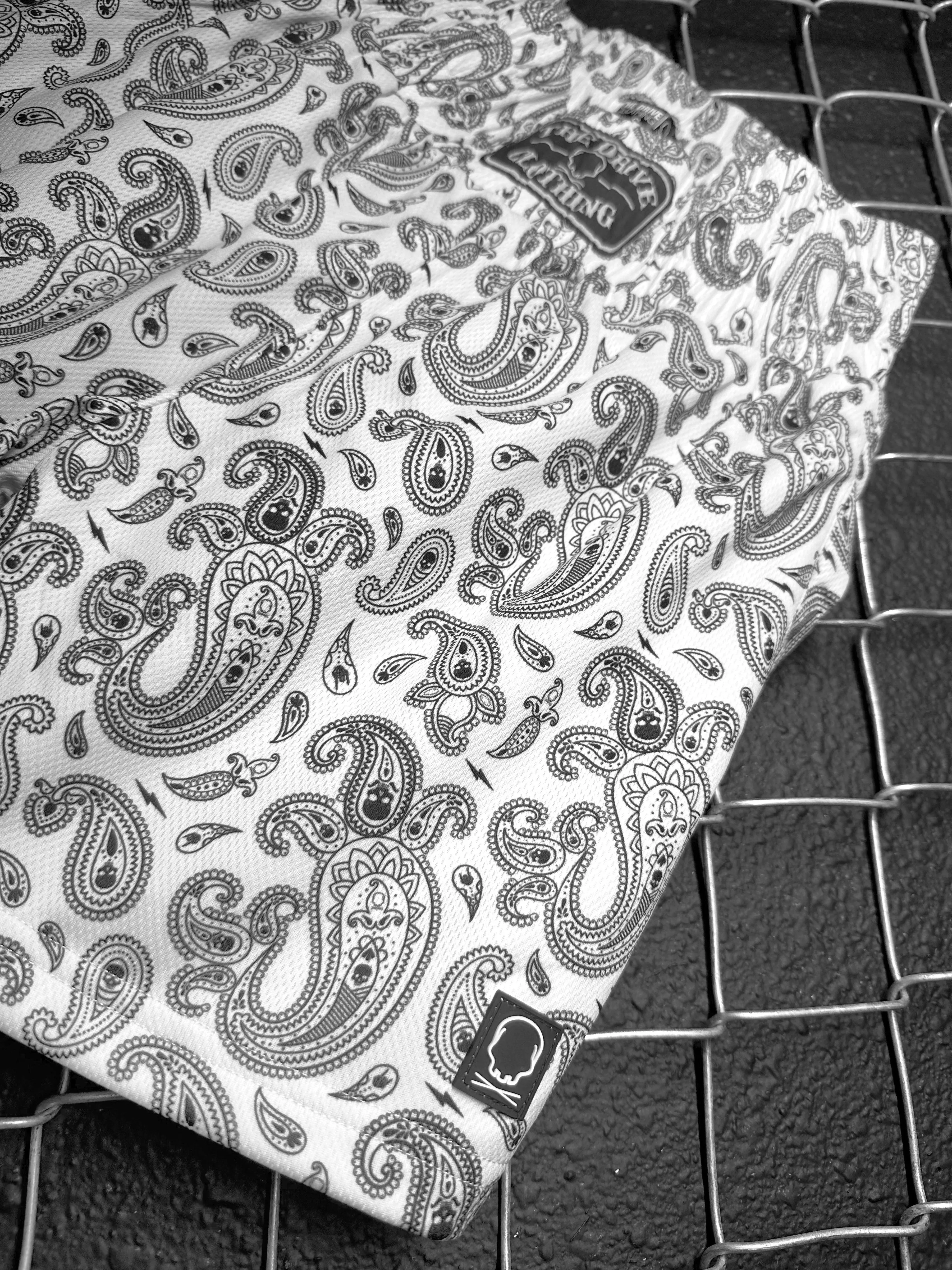 TDC BOXING SHORTS WHITE PAISLEY