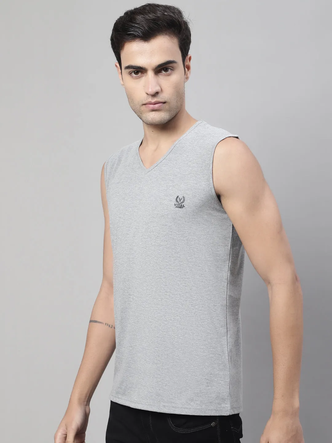 Vimal Jonney Regular Fit Cotton Solid Grey Melange Gym Vest for Men