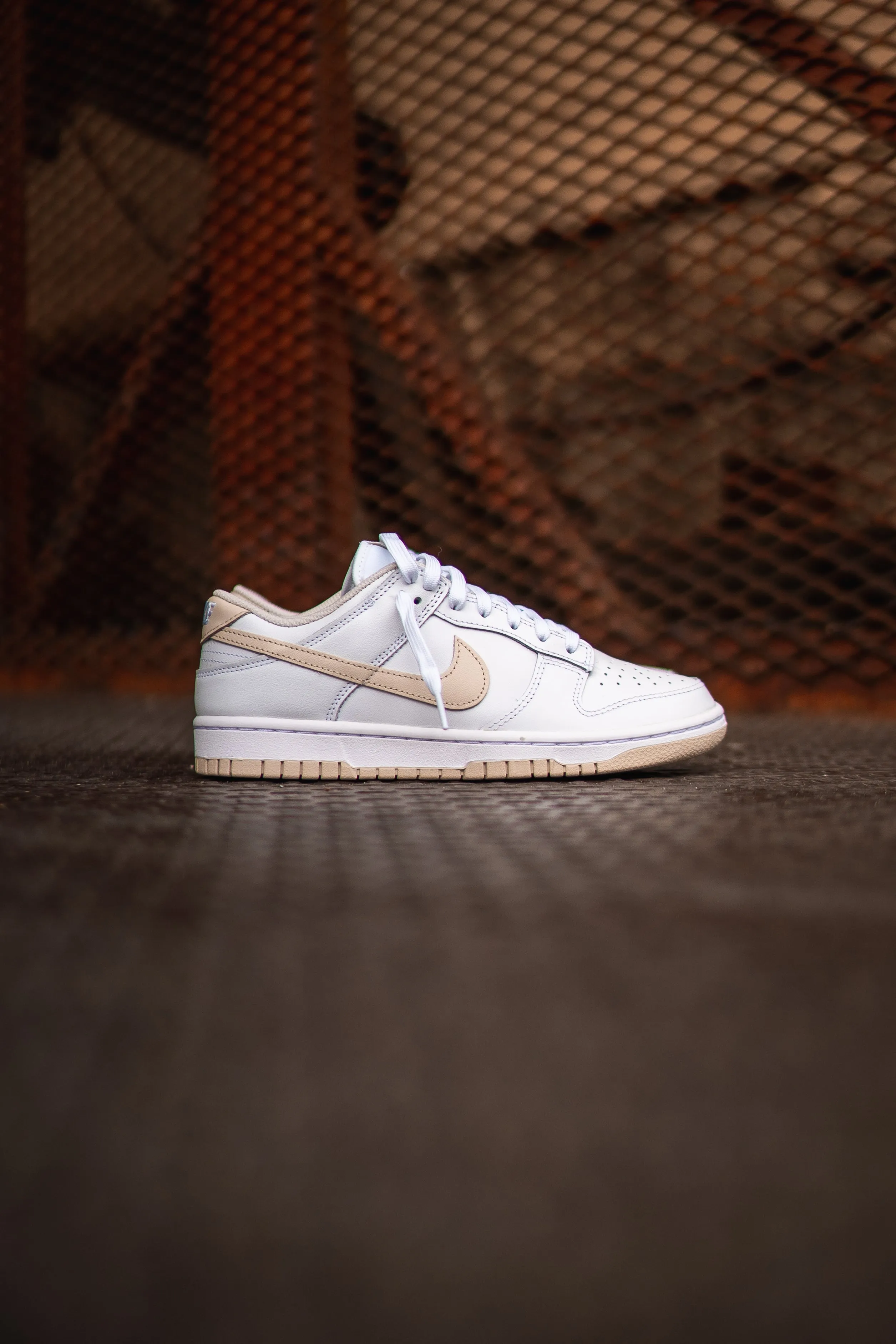 Women Nike Dunk Low (Pearl White)